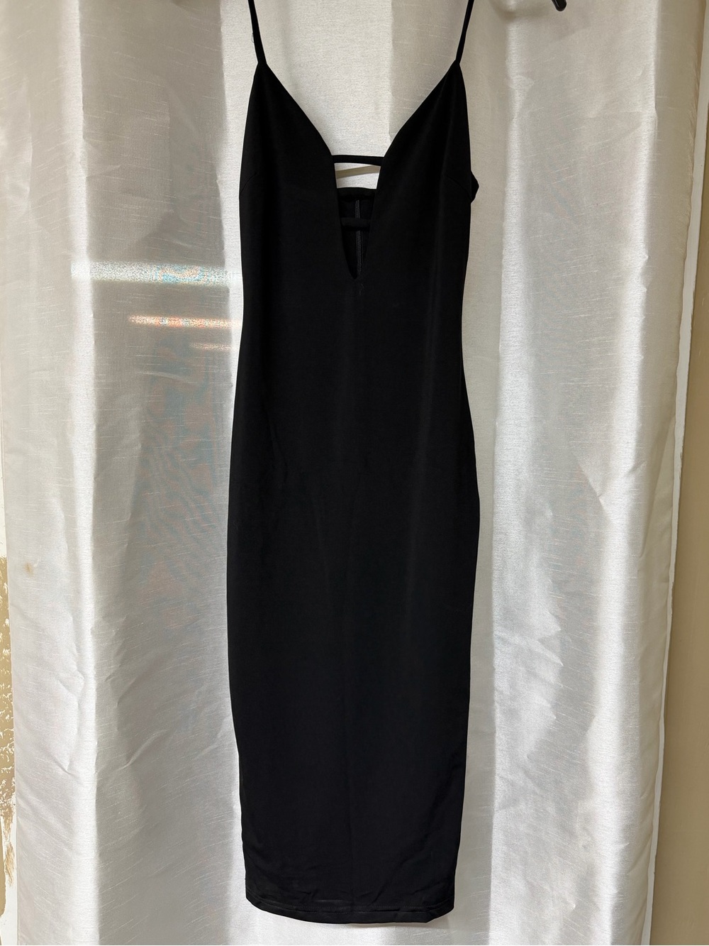 AKIRA Black Slim Spaghetti-Strap Midi Dress